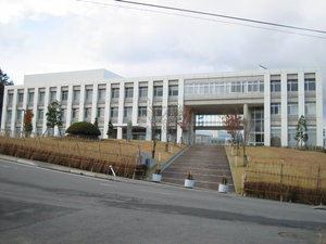 大学・短大　私立新潟薬科大学新津キャンパス（大学・短大）まで766m