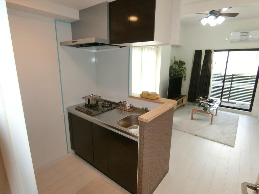 キッチン　モデルルームの写真です※家具家電は付きません