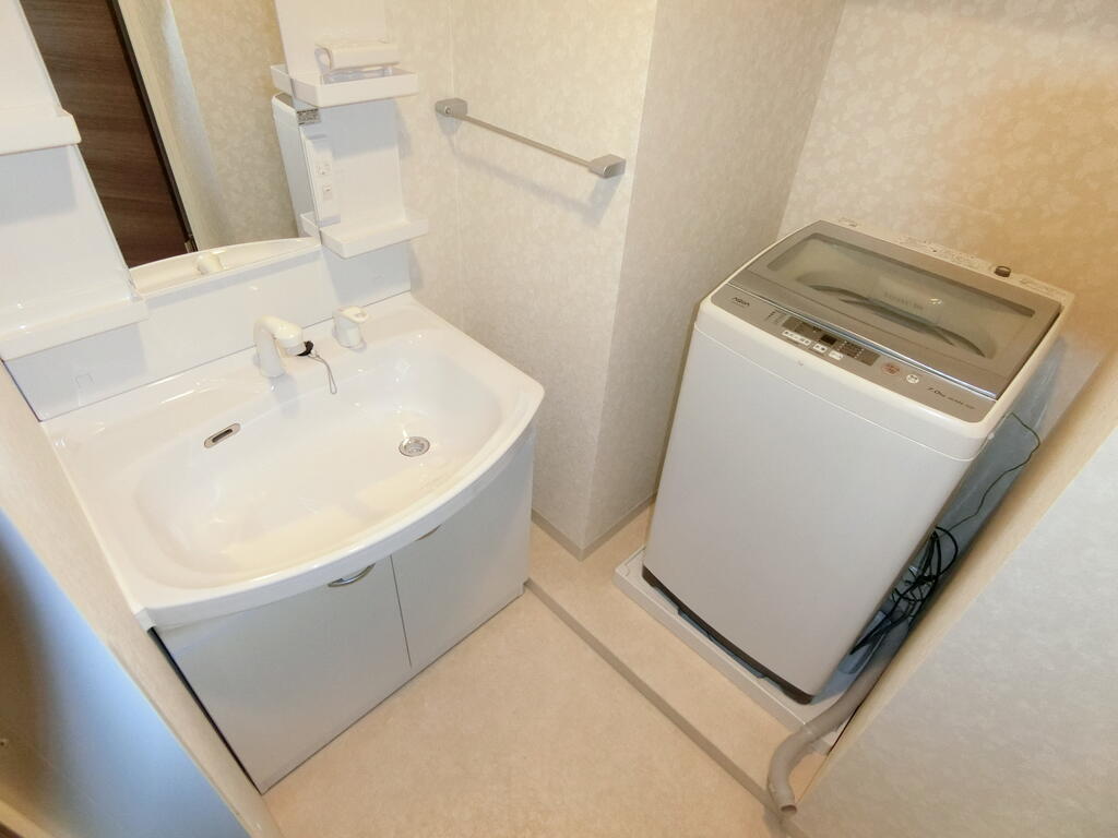 洗面設備　モデルルームの写真です※家具家電は付きません