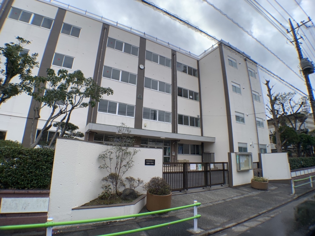 中学校　葛飾区立綾瀬中学校（中学校）まで874m