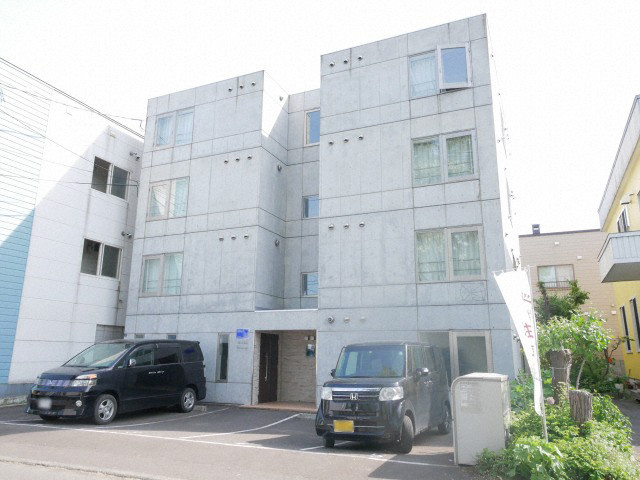 建物外観　☆地下鉄東西線南郷7丁目駅まで徒歩9分！