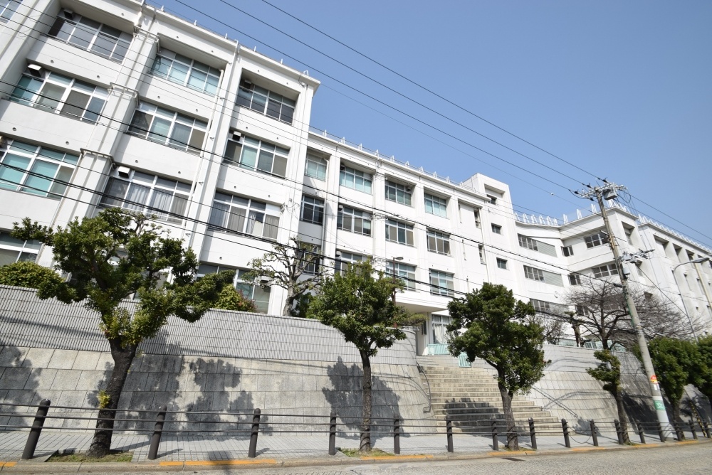 小学校　大阪市立 真田山小学校（小学校）まで651m