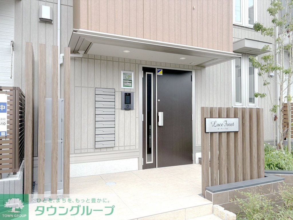 エントランス　エントランス