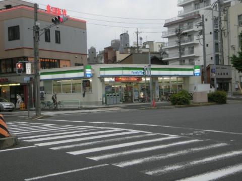 その他　ファミリーマート千代田三丁目店（その他）まで256m