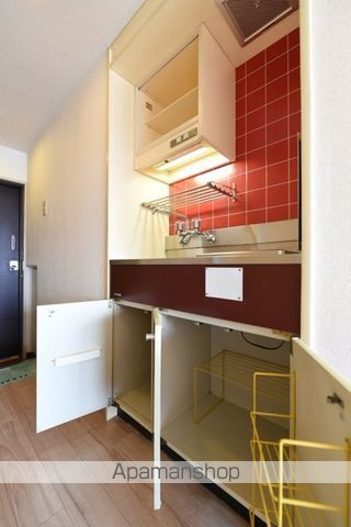 京王井の頭線 明大前駅 徒歩6分 5階建 築42年のキッチン写真