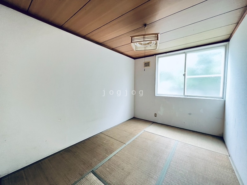 その他部屋・スペース　フローリングよりも暖かい和室です。