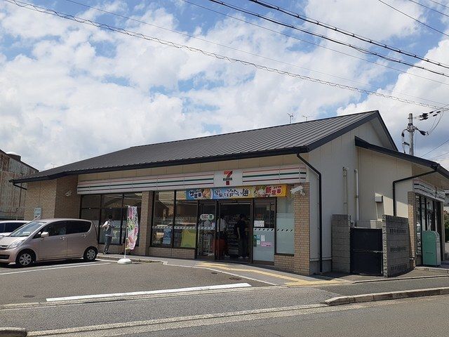 コンビニ　セブンイレブン京都馬代一条店（コンビニ）まで300m