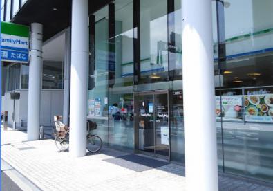 コンビニ　ファミリーマート南麻布三丁目店（コンビニ）まで196m