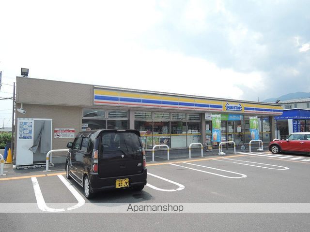コンビニ　ミニストップ（コンビニ）まで1255m