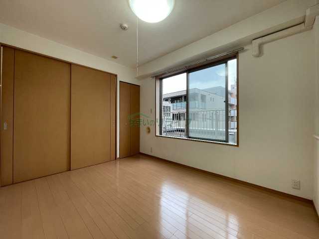 エントランス　リライフ下北沢店