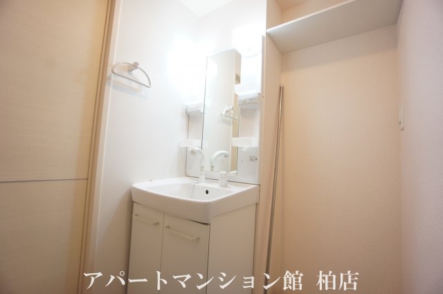 洗面設備　同タイプ
