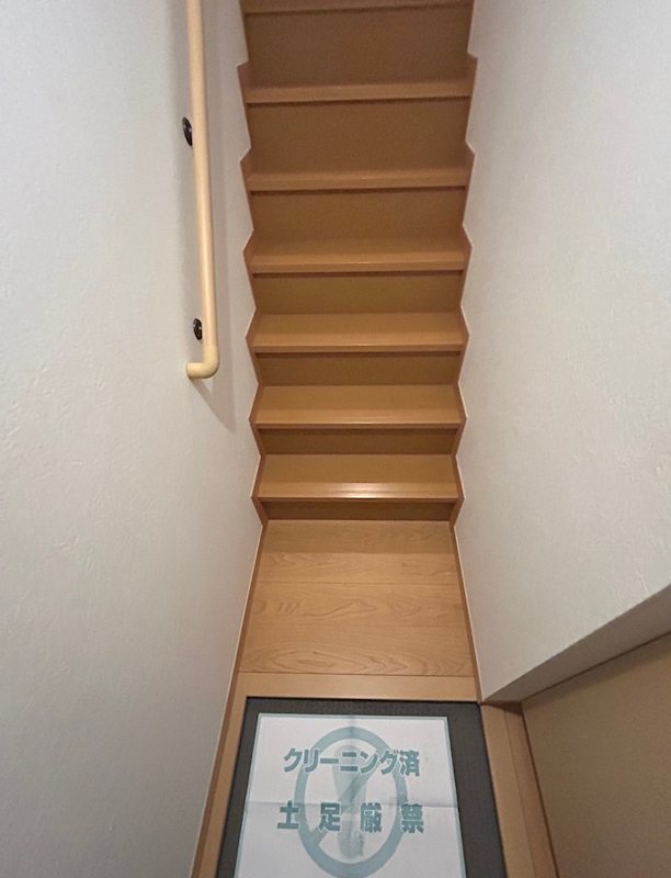 玄関　※別部屋の写真です