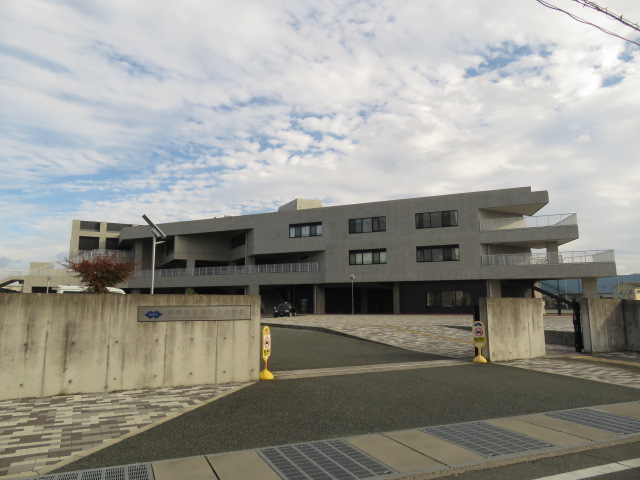 小学校　伊勢市立みなと小学校（小学校）まで1466m