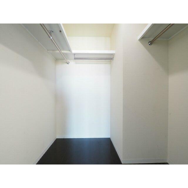 収納　ウォークインクローゼット