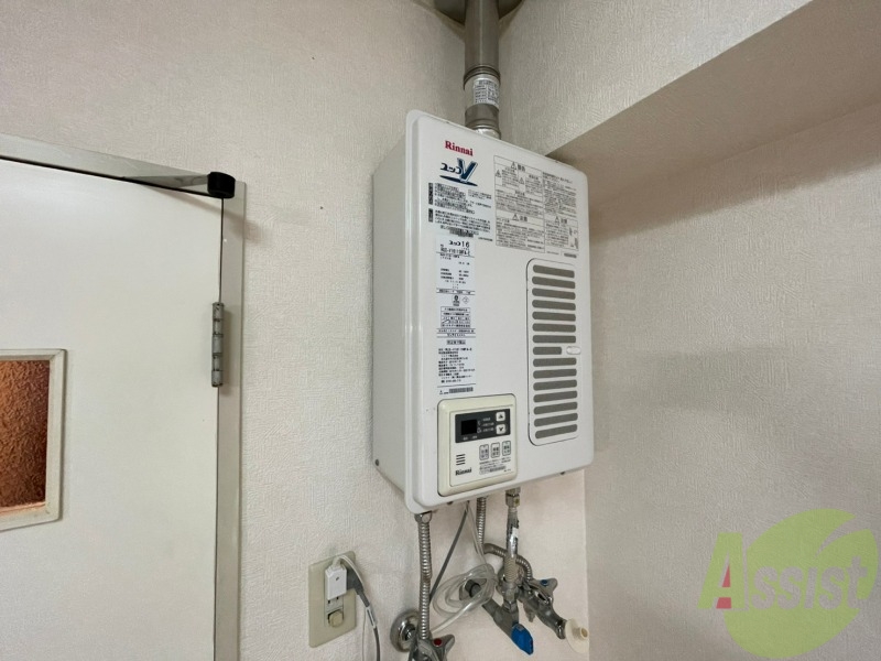 その他設備　ガス給湯器です。操作しやすいパネルになってます。