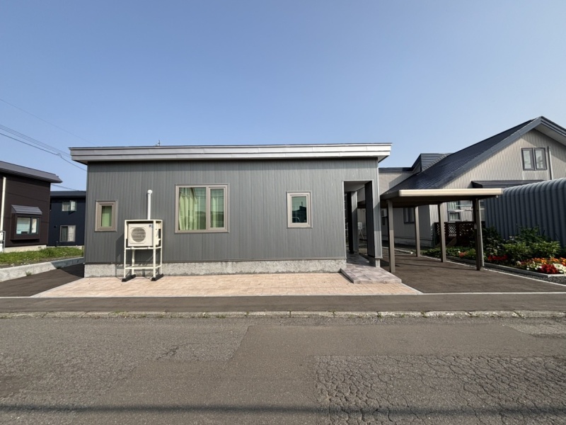 北広島市大曲光町1丁目平屋