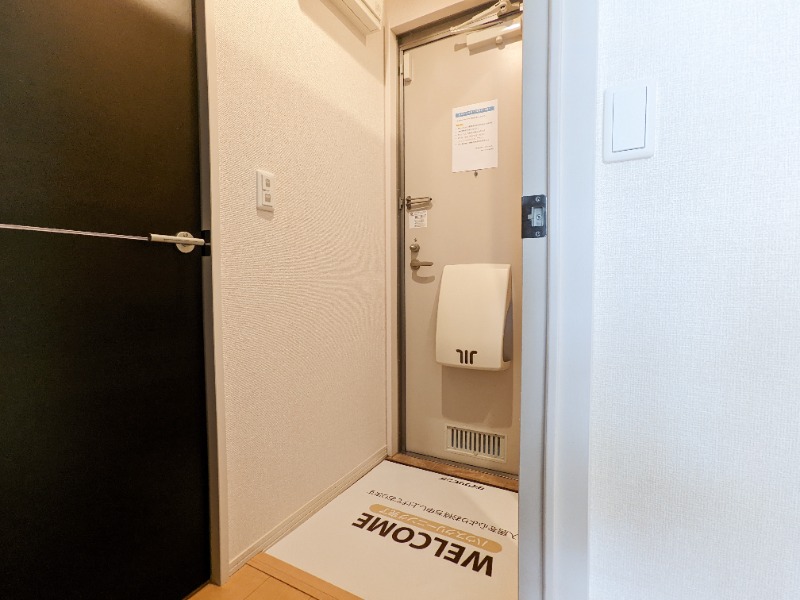 玄関　図面と現状に相違がある場合には現状を優先