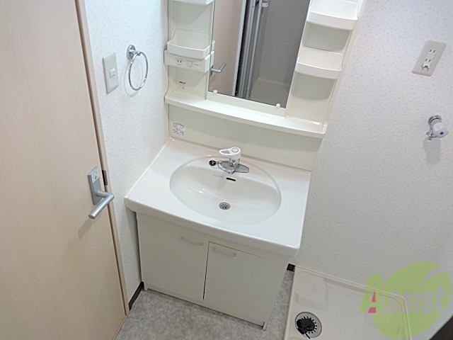 洗面設備　収納もしっかりあるのでとても使いやすいですよ