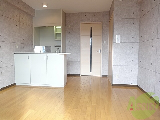 居室・リビング　南向きベランダなのでとっても明るいお部屋です