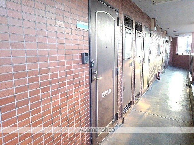 京成本線 京成津田沼駅 徒歩6分 4階建 築26年の玄関写真