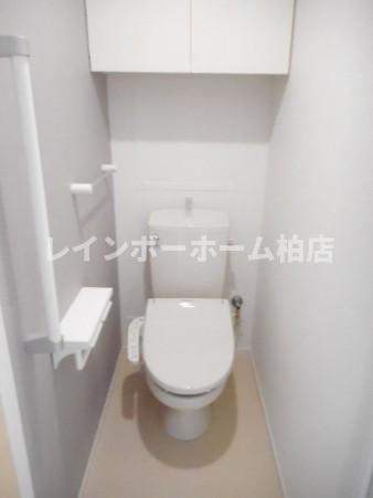 トイレ　コンパクトで使いやすいトイレです