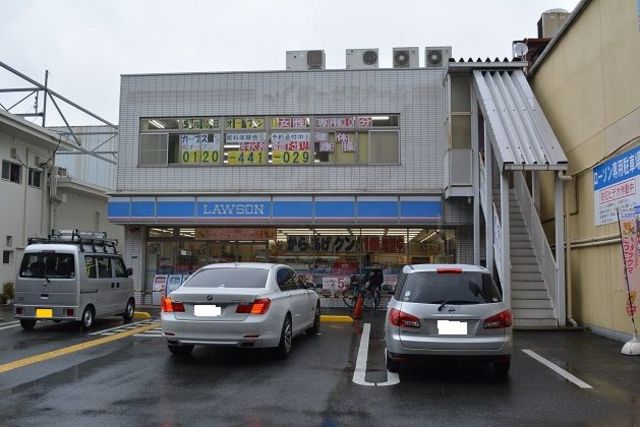 コンビニ　ローソン緑橋店（コンビニ）まで766m