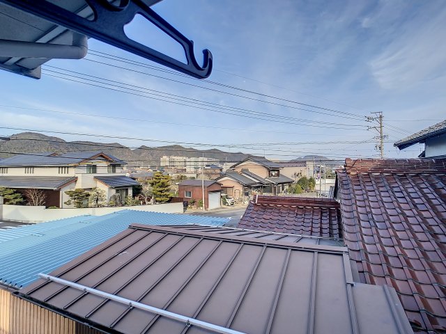 眺望　写真は建物の１室となります。現況と仕様が異なる場合には現況優