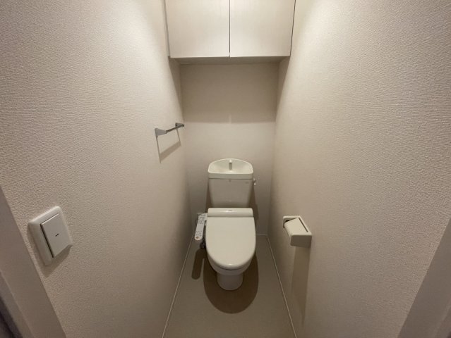 トイレ　※室内画像は別号室のもの