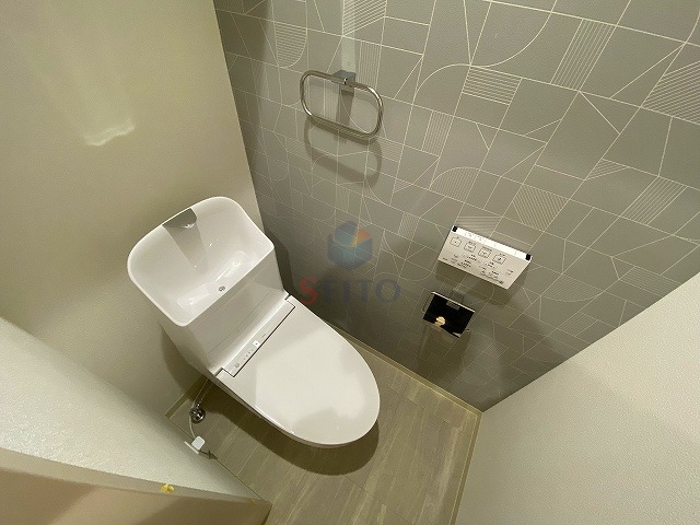阪神本線 千船駅 徒歩7分 3階建 築5年のトイレ写真
