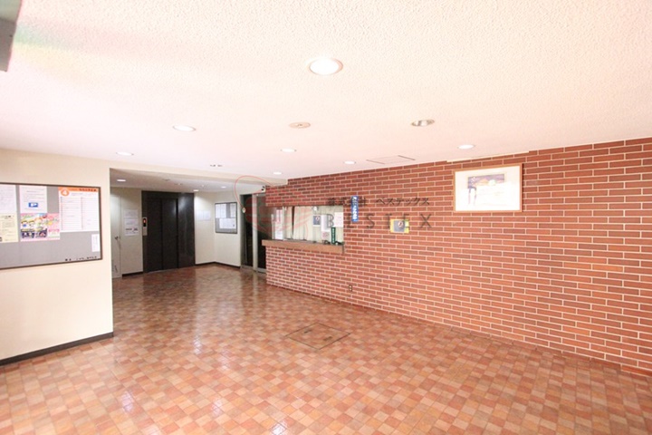 エントランス　※同物件別部屋の写真です