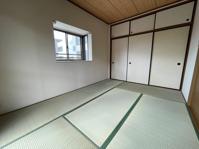 ソレーユ寿の居間写真