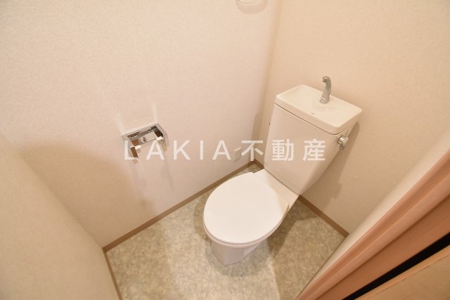 ロイヤルヒルIIのトイレ写真