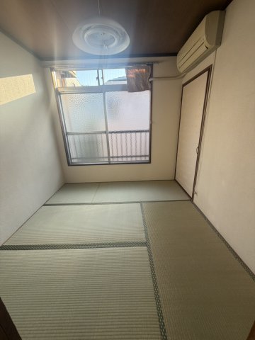 ＪＲ山手線 巣鴨駅 徒歩7分 2階建 築46年の内装写真