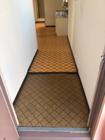 ＪＲ山手線 巣鴨駅 徒歩7分 2階建 築46年の玄関写真