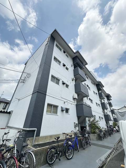 建物外観　鉄筋コンクリート造・ガッチリとした建物です♪