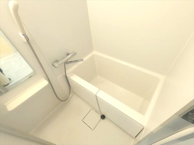 バス・シャワールーム　綺麗なバスルーム