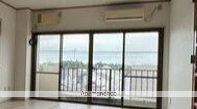 小田急江ノ島線 大和駅 徒歩13分 3階建 築38年の玄関写真