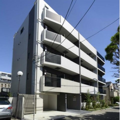 建物外観　ネット無料。ネット無料なら月々実質4000円程度のコストがか