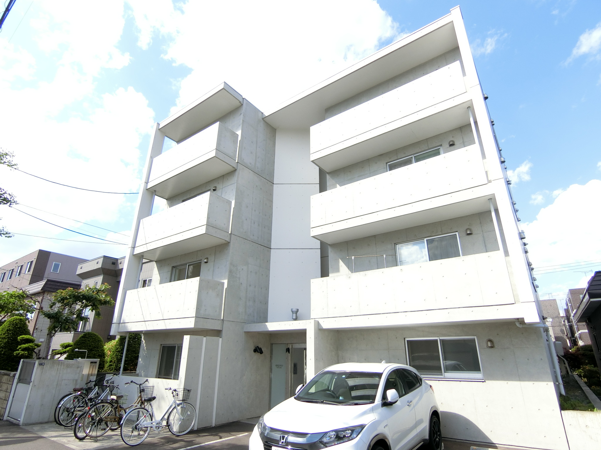 建物外観　ペット飼育可能です☆ネット無料♪