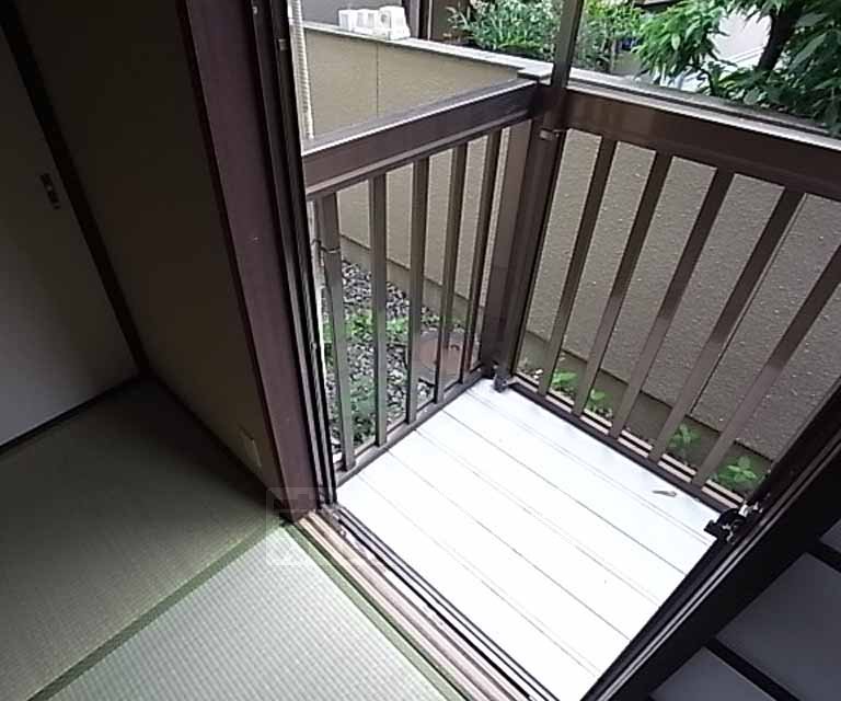 バルコニー　・お問い合わせは京都ライフまで・