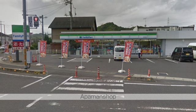 コンビニ　ファミリーマート玉野長尾店（コンビニ）まで747m