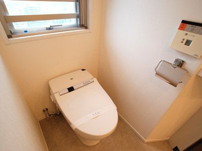 東京メトロ日比谷線 広尾駅 徒歩10分 14階建 築19年のトイレ写真