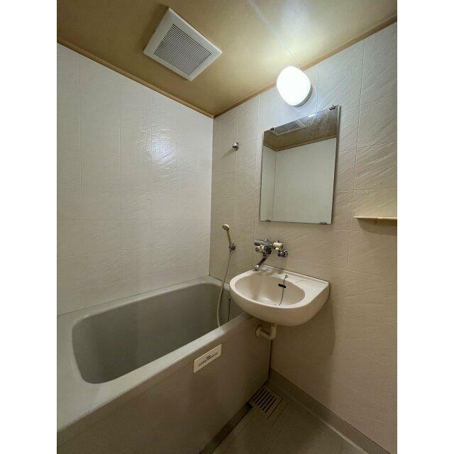 クリオ神奈川新町弐番館の内装写真