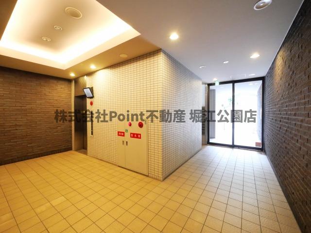 地下鉄御堂筋線 本町駅 徒歩5分 12階建 築14年の外観写真