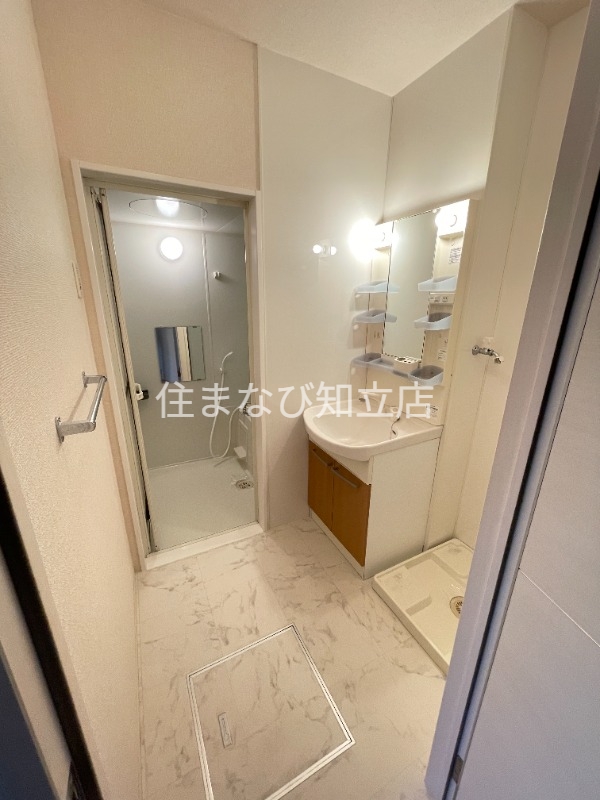 洗面設備　同型別部屋写真