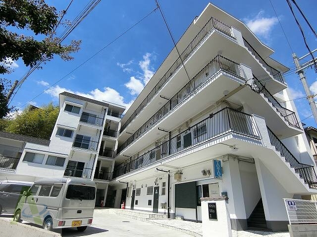 White villaIIの外観写真