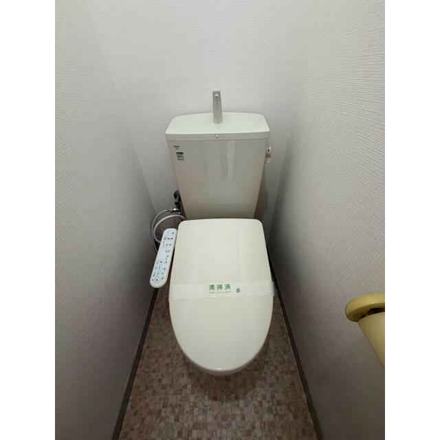 トイレ　ウォシュレット付