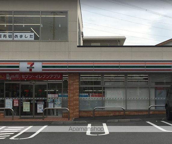 コンビニ　セブン-イレブン 横浜港南台４丁目店（コンビニ）まで457m