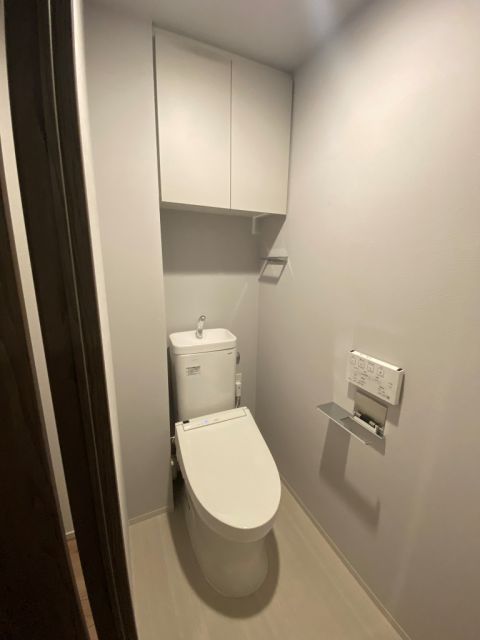 地下鉄堺筋線 堺筋本町駅 徒歩1分 44階建 築3年のトイレ写真