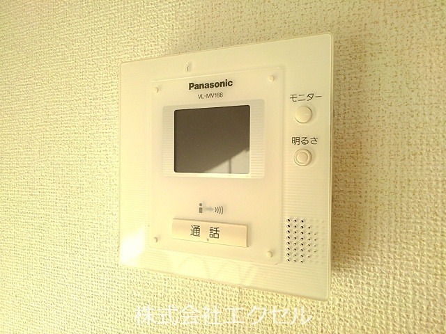 セキュリティ　来訪者の姿が確認できます。